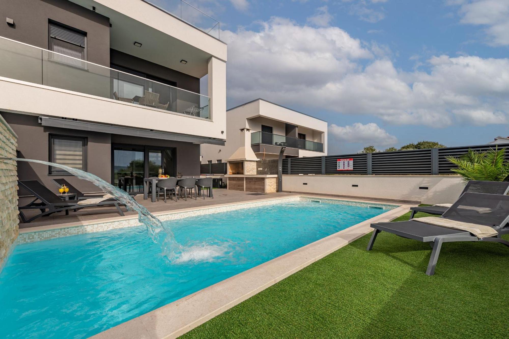 Villa Blue Sky 2 Zadarvillas 투라니 외부 사진